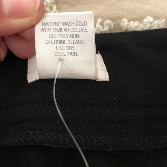 NWT Classy Black Skirt - Picture 5 of 9
